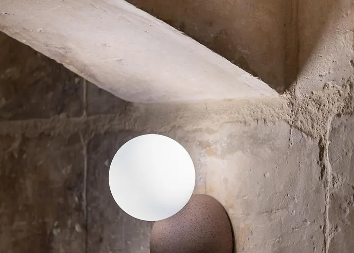 A Cellar Suite Carved In Rock - Super Location - Intimate Hideaway! Διαμέρισμα *