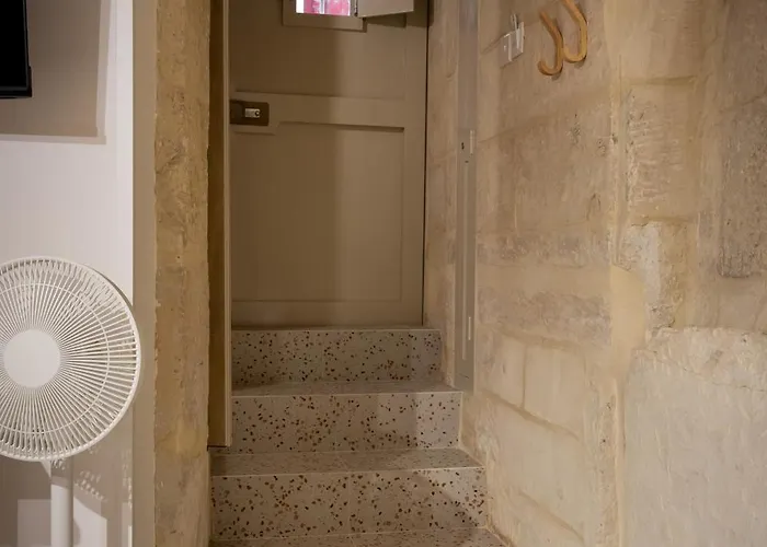 Διαμέρισμα A Cellar Suite Carved In Rock - Super Location - Intimate Hideaway! *