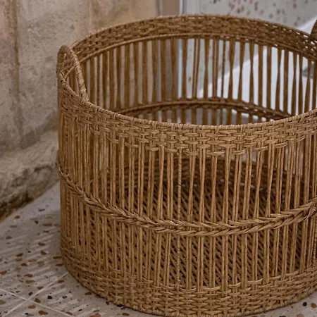 A Cellar Carved In Rock - Super Location - Intimate Hideaway! * Cospicua
