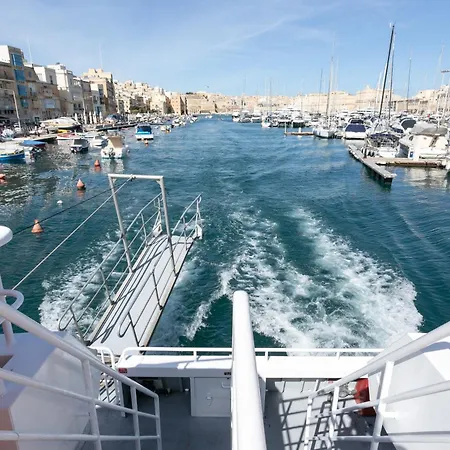 Intimate Hideaway - A Cellar Carved In Rock - Super Location!