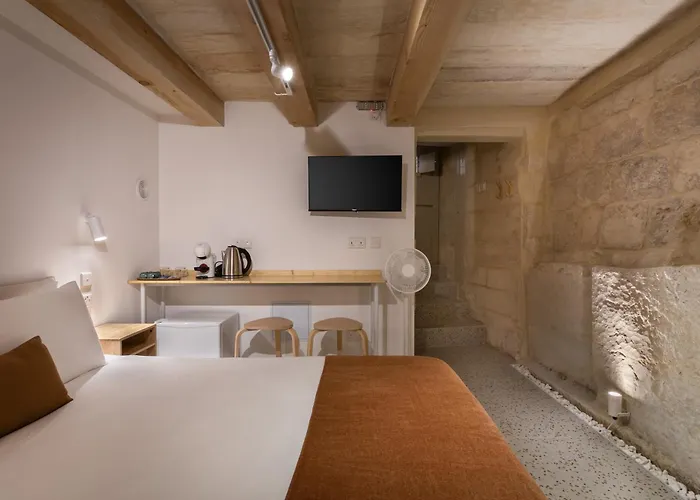 A Cellar Carved In Rock - Super Location - Intimate Hideaway! Apartman