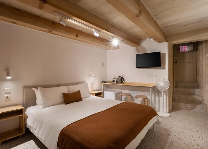 Apartman A Cellar Carved In Rock - Super Location - Intimate Hideaway!