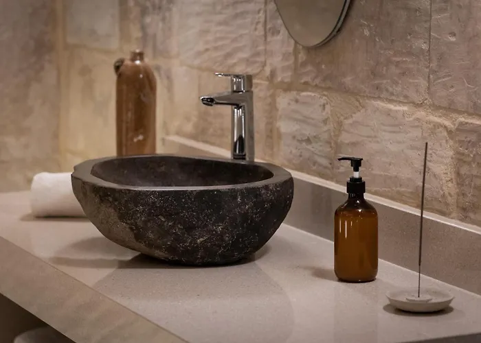 A Cellar Suite Carved In Rock - Super Location - Intimate Hideaway! Appartement *