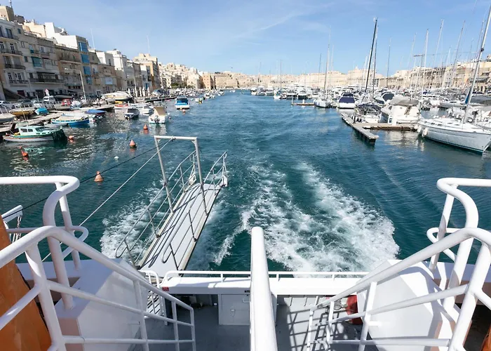 A Cellar Carved In Rock - Super Location - Intimate Hideaway!